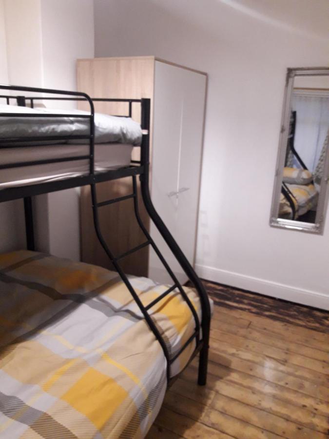 Apartament Cosy @ Coleraine Beside Train+Bus Station Zewnętrze zdjęcie